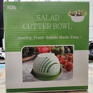 Snap-on Salad Cutter Bowl Fresh Salads Made Easy